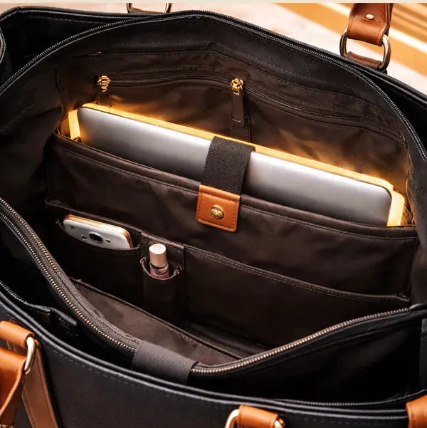 Stripe_Executive_Tote_Bag_(Black)
