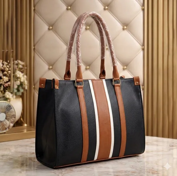 Stripe_Executive_Tote_Bag_(Black)