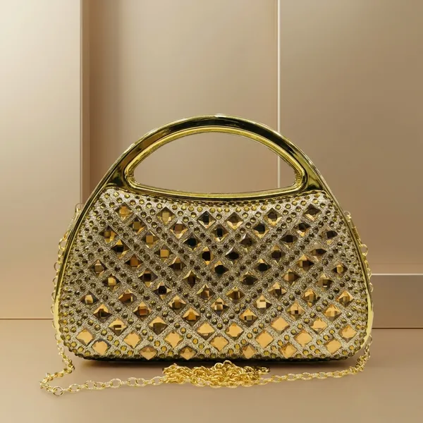 Golden_Crystal_Mesh_Evening_Clutch_Bag_With_Chain_Strap