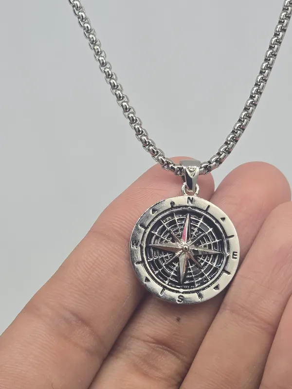 True_North_Compass_Pendant_Silver