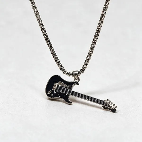 Riff_Guitar_Pendant