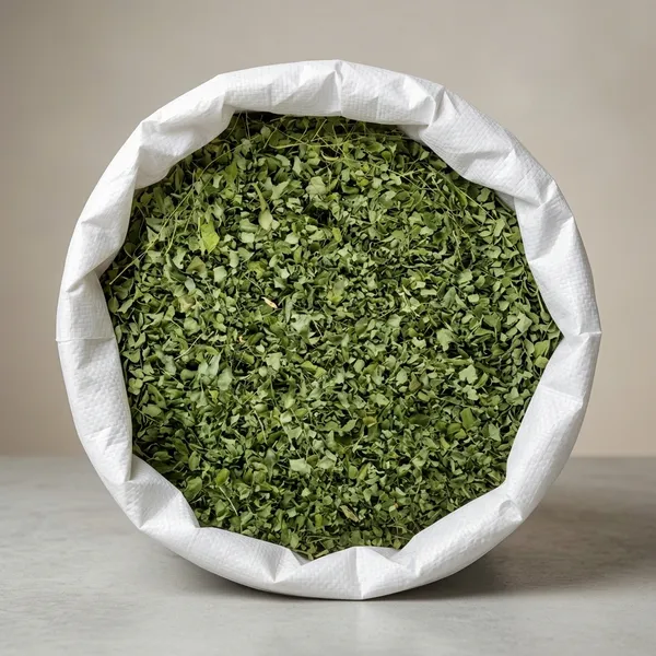 Fresh_Moringa_Leaves_(Drumstick_Leaves)_-_Premium_Quality