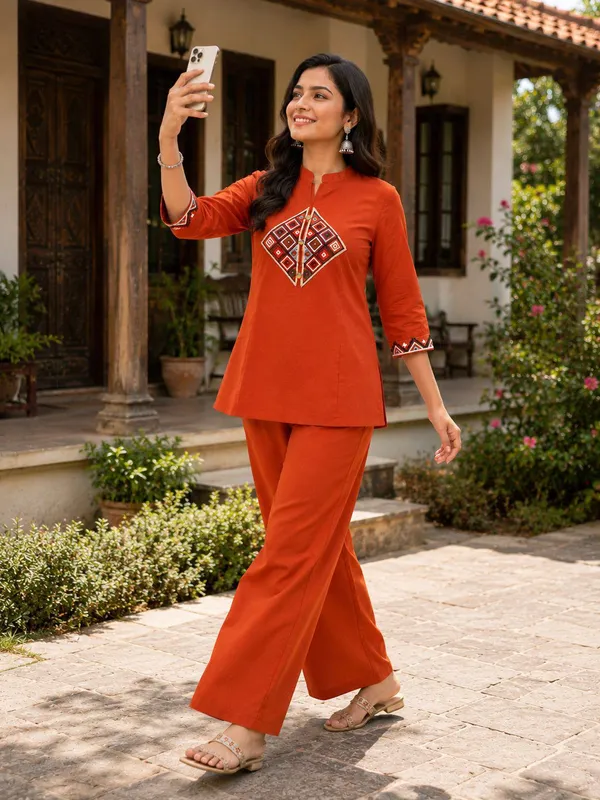 Rayams__Embroidery_Work_Dhabu_cotton_Co-Ord_Set
