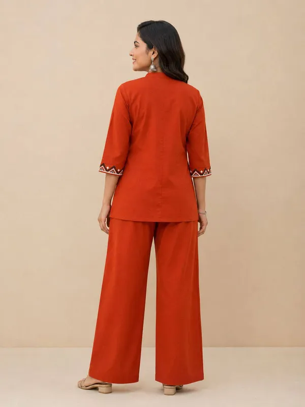 Rayams__Embroidery_Work_Dhabu_cotton_Co-Ord_Set