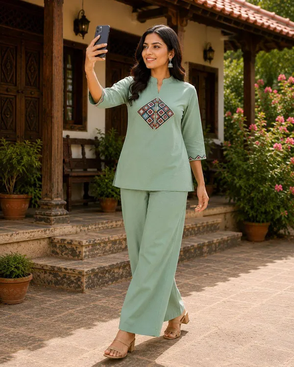 Rayams__Embroidery_Work_Dhabu_cotton_Co-Ord_Set