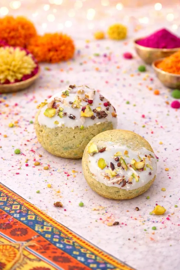 Shahi_Paan_Thandai_Cookie_And_Rang_Barse_Cookies,_Eggless_Gourmet_Indian_Fusion_Butter_Cookie_With_Aromatic_Spices_And_Nuts,_150_G_Pack_Of_2