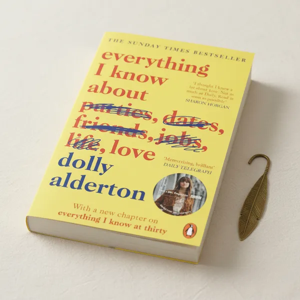 Everything_I_Know_About_Love_By_Dolly_Alderton_Paperback