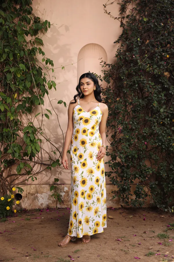 Sunflower_Print_Rayon_Flowy_Maxi_Dress_For_Women