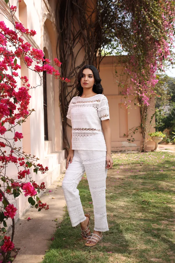 Ivory_Lace_Knit_Lined_Relaxed_Co-Ord_Set_For_Women