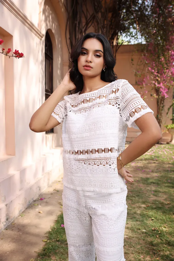 Ivory_Lace_Knit_Lined_Relaxed_Co-Ord_Set_For_Women