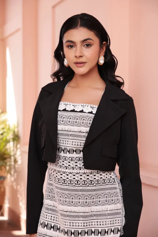 Monochrome_lace_Sculpted_strappy_Dress_For_Women