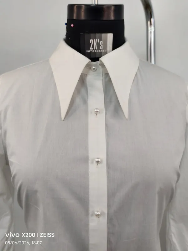 White_Cotton_Contrast_Collar_Button-Down_Formal_Shirt_For_Women