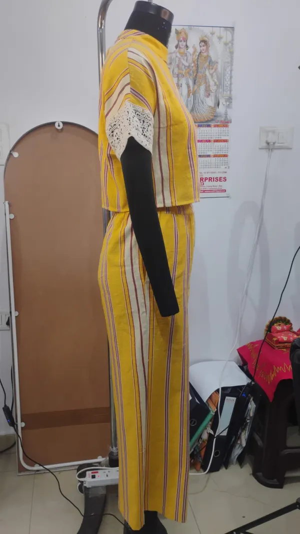 Yellow_Cotton_Striped_Lace_Sleeve_Crop_Top_Co-Ord_Set_For_Women