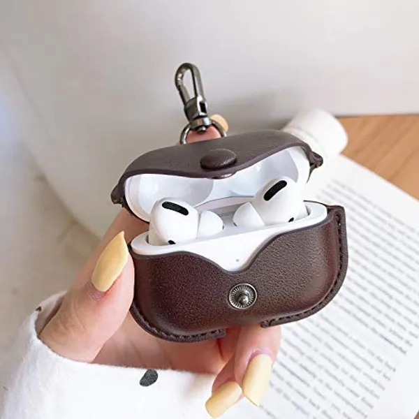 AirPods_Pro_Leather_Case_with_Keychain