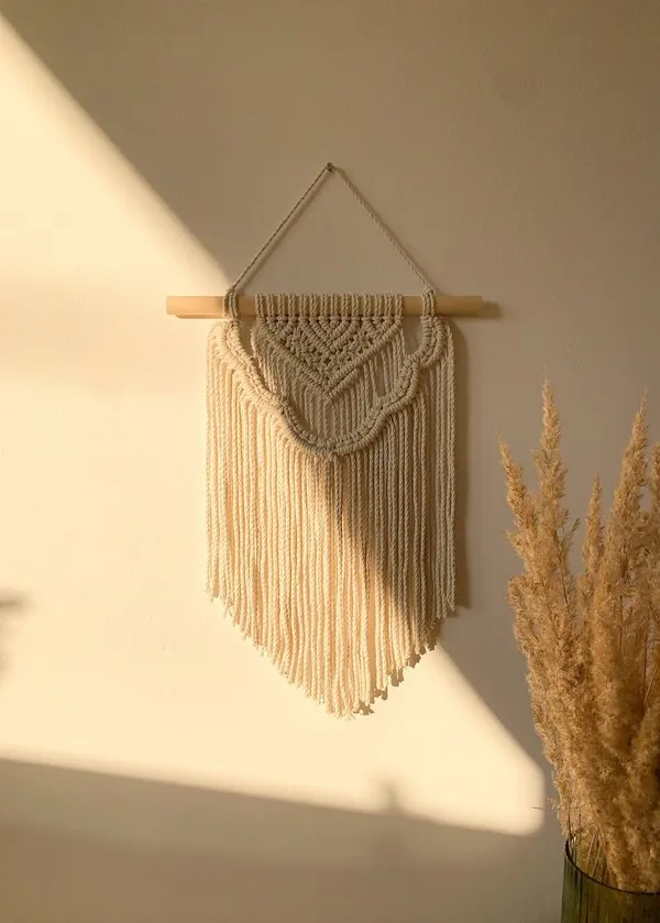 Aesthetic_Small_Macrame_Wall_Hanging_fro_decoration