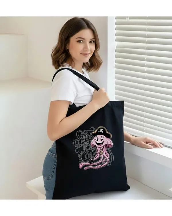Black_Canvas_Printed_Tote_Bag_With_Octopus_Print_For_Women