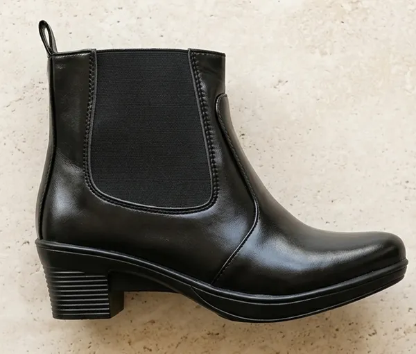 Women's_Black_Ankle_Boots_Comfortable_Block_Heel_Slip-On_Boots_for_Casual,_Office_and_Party_Wear