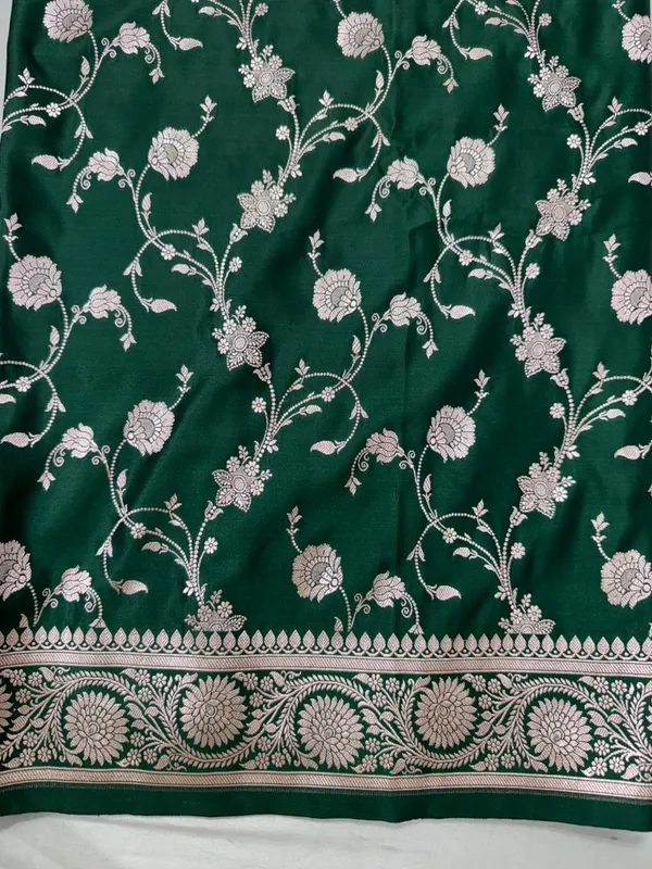 Green_Mashru_Katan_Silk_Premium_And_Elegant_Saree_For_Women