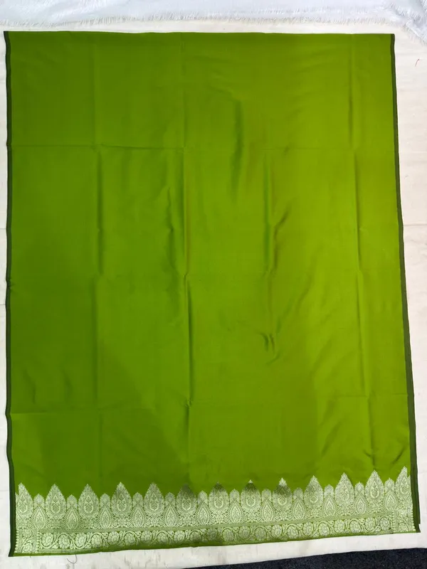 mehandi_Green_Banarasi_katan_Silk_Premium_And_Elegant_Saree_For_Women