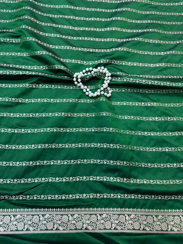 Green_Mashru_Katan_Silk_Premium_And_Elegant_Saree_For_Women
