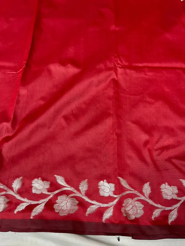 Red_butter_Silk_Premium_And_Elegant_Saree_For_Women