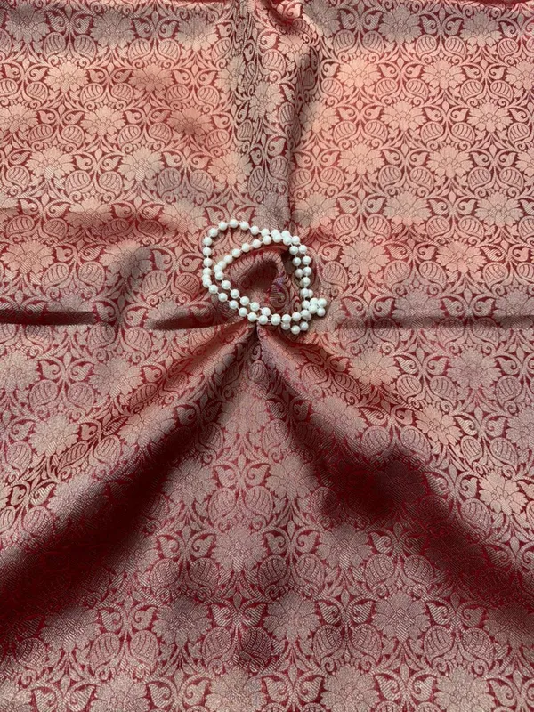 Red_Banarasi_tishu_Silk_Premium_And_Elegant_Saree_For_Women