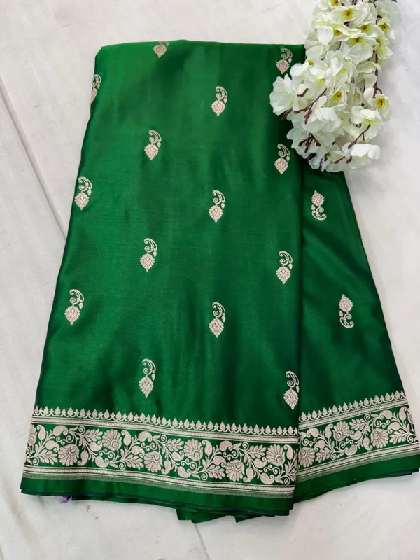 Green_Mashru_Katan_Silk_Premium_And_Elegant_Saree_For_Women