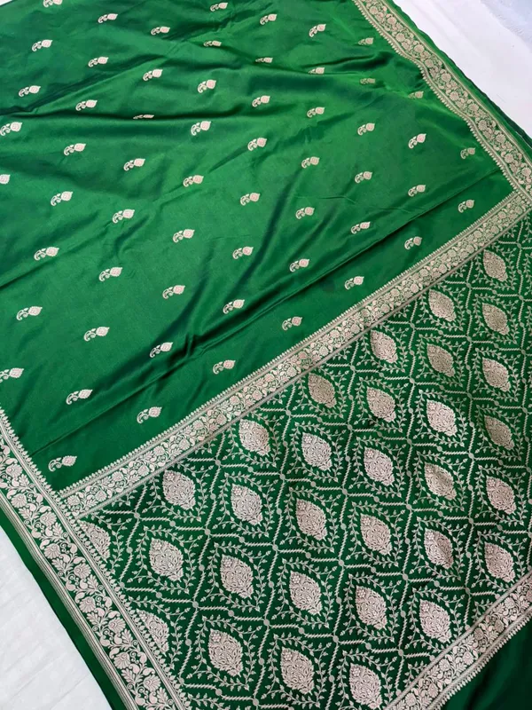 Green_Mashru_Katan_Silk_Premium_And_Elegant_Saree_For_Women