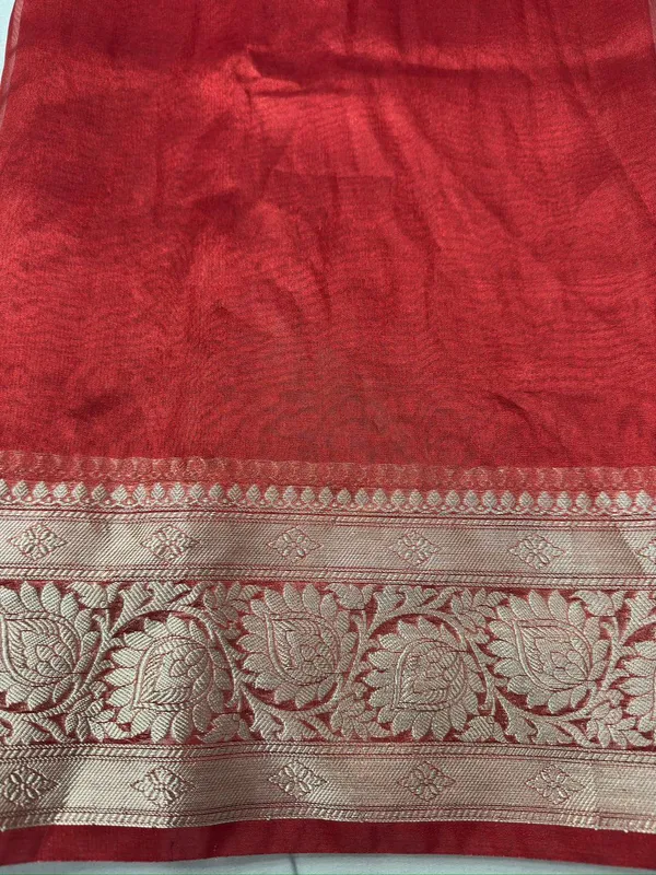 Red_Banarasi_tishu_Silk_Premium_And_Elegant_Saree_For_Women