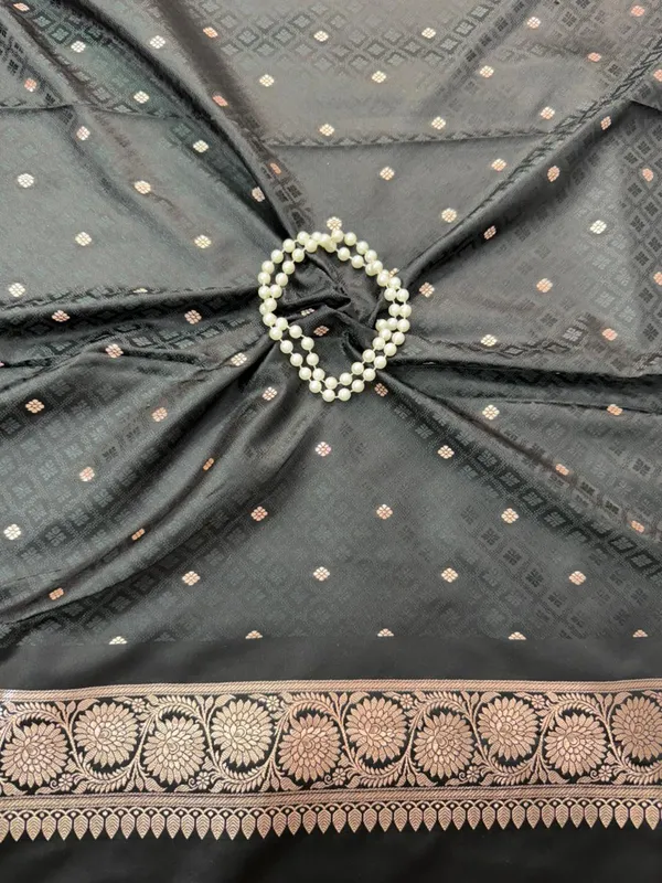 Black_Mashru_Katan_Silk_Premium_And_Elegant_Dress_Saree_For_Women
