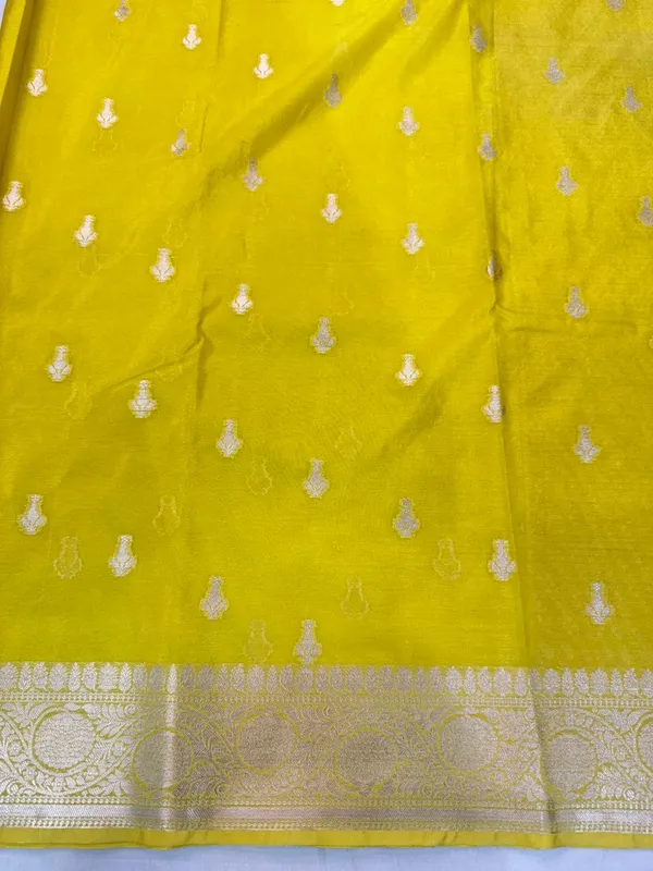 lemon_Yellow_Banarasi_wom_Silk_Premium_And_Elegant_Saree_For_Women