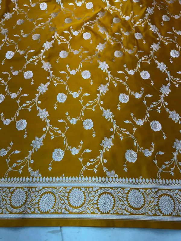 Mustard_Yellow_Mashru_Katan_Silk_Premium_And_Elegant_Saree_For_Women