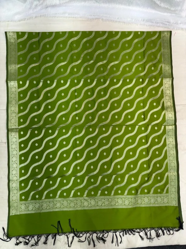mehandi_Green_Banarasi_katan_Silk_Premium_And_Elegant_Saree_For_Women