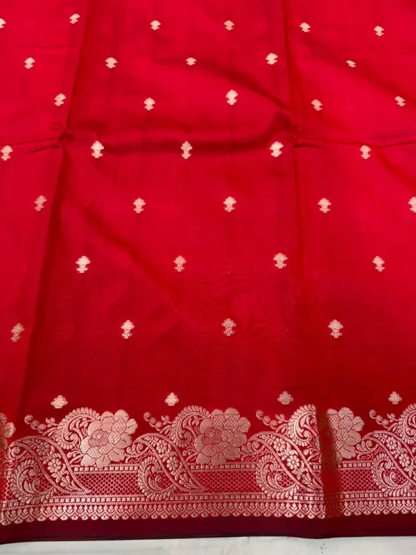 Red_Banarasi_butter_Silk_Premium_And_Elegant_Saree_For_Women