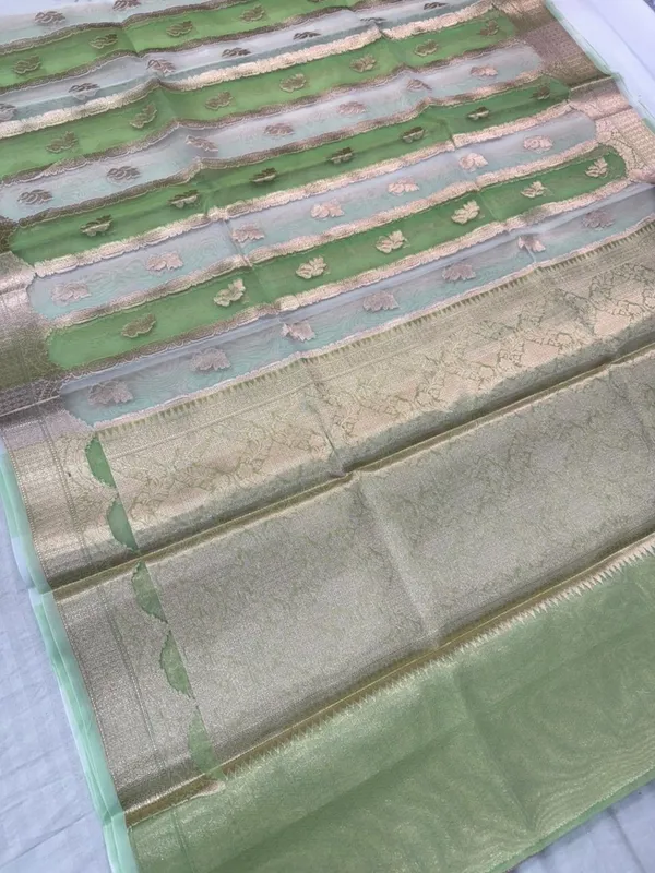Green_And_Grey_Banarasi_kora_Silk_Premium_And_Elegant_Saree_For_Women