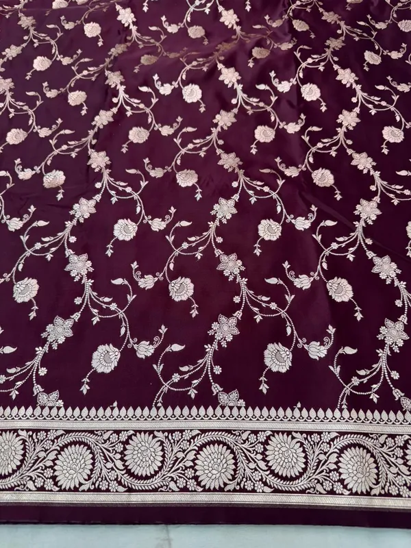 Maroon_Mashru_Katan_Silk_Premium_And_Elegant_Saree_For_Women