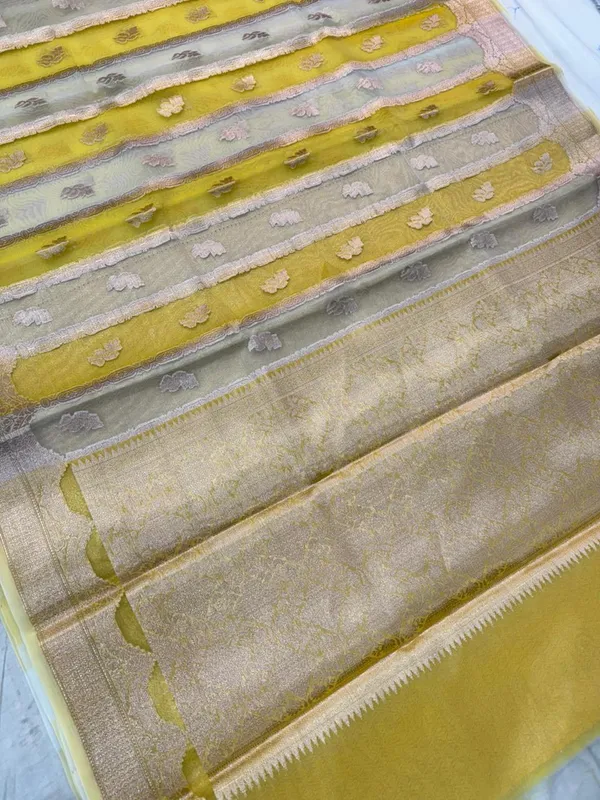 Yellow_And_Silver_Banarasi_kora_Silk_Premium_And_Elegant_Saree_For_Women