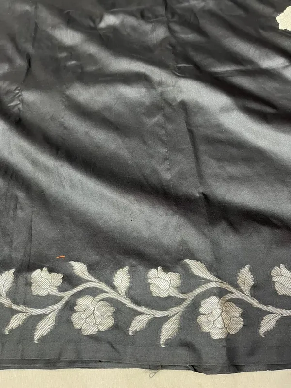 Black_banarsi_butter_Silk_Premium_And_Elegant_Saree_For_Women