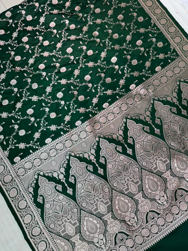 Green_Mashru_Katan_Silk_Premium_And_Elegant_Saree_For_Women