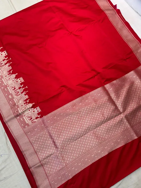 Red_ganga_ghat_Mashru_Katan_Silk_Premium_And_Elegant_Saree_For_Women