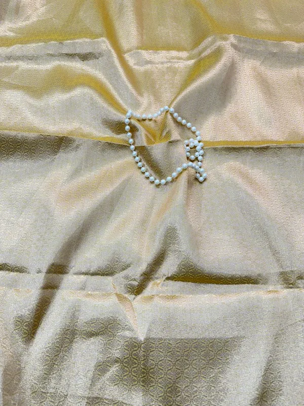 Yellow_And_Silver_Banarasi_kora_Silk_Premium_And_Elegant_Saree_For_Women