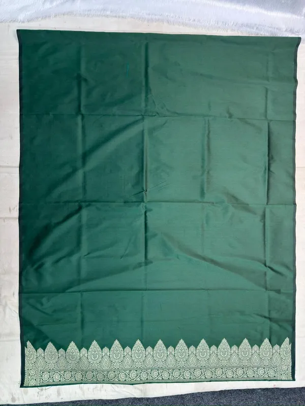 Dark_Green_Banarasi_butter_Silk_Premium_And_Elegant_Saree_For_Women