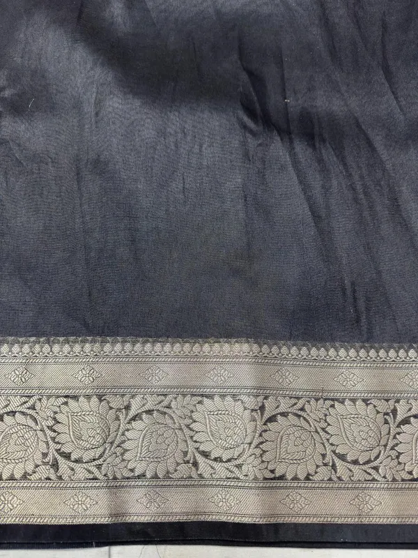 Black_banarsi_tishu_Silk_Premium_And_Elegant_Saree_For_Women