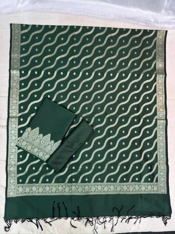 Dark_Green_Banarasi_butter_Silk_Premium_And_Elegant_Saree_For_Women