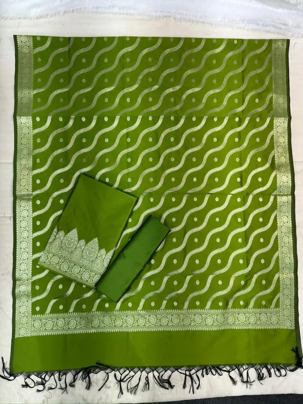 mehandi_Green_Banarasi_katan_Silk_Premium_And_Elegant_Saree_For_Women