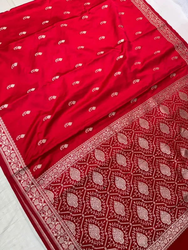 Red_Mashru_Katan_Silk_Premium_And_Elegant_Saree_For_Women