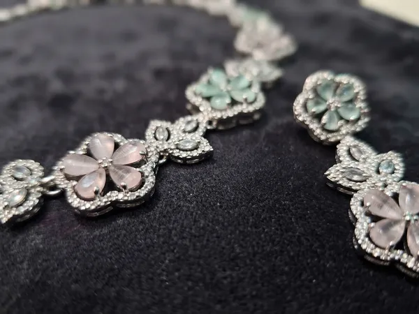 A>d_necklace_set