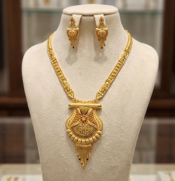 Aarti__Forming_Jewellery