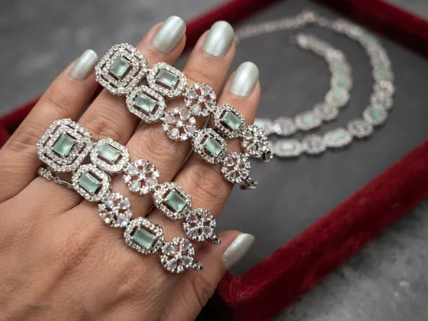 American_diamond_necklace_set