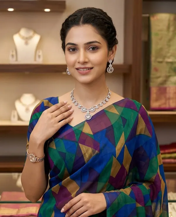 Siddhi_American_Necklace_